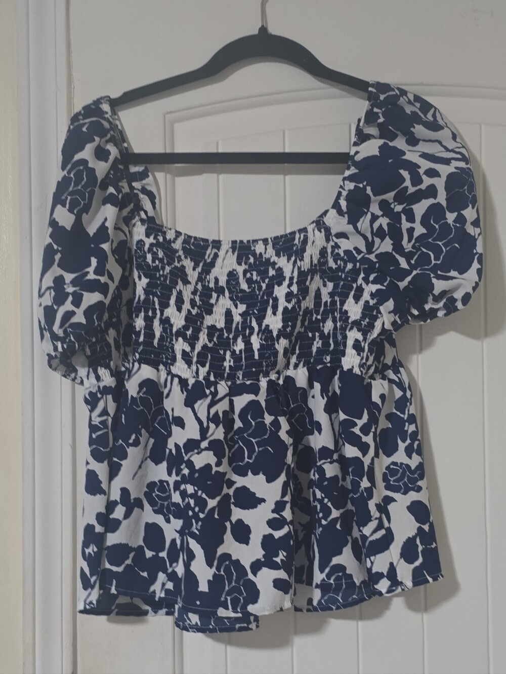 SHEIN Navy & White Smocked Floral Peplum Top